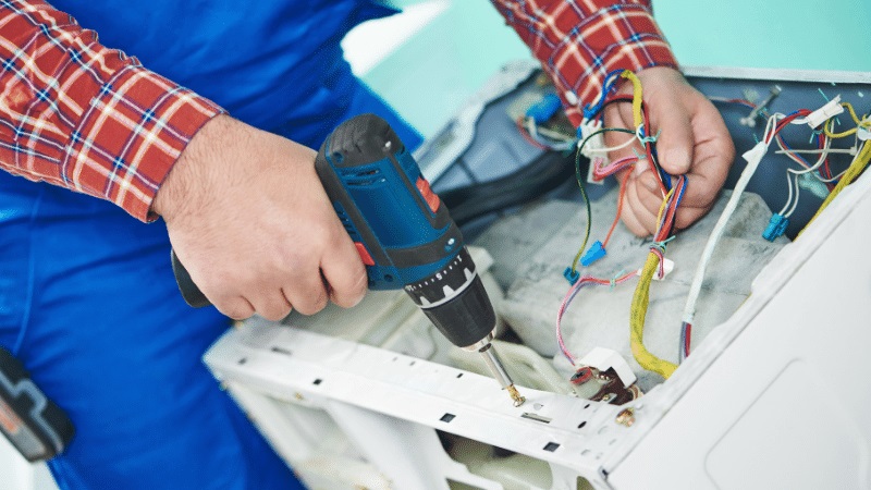 Kızılcahamam Termodinamik Termodinamik çamaşır makinesi kart tamiri – Su almama arızası orijinal parça ile giderildi. - Teknik servis örneği